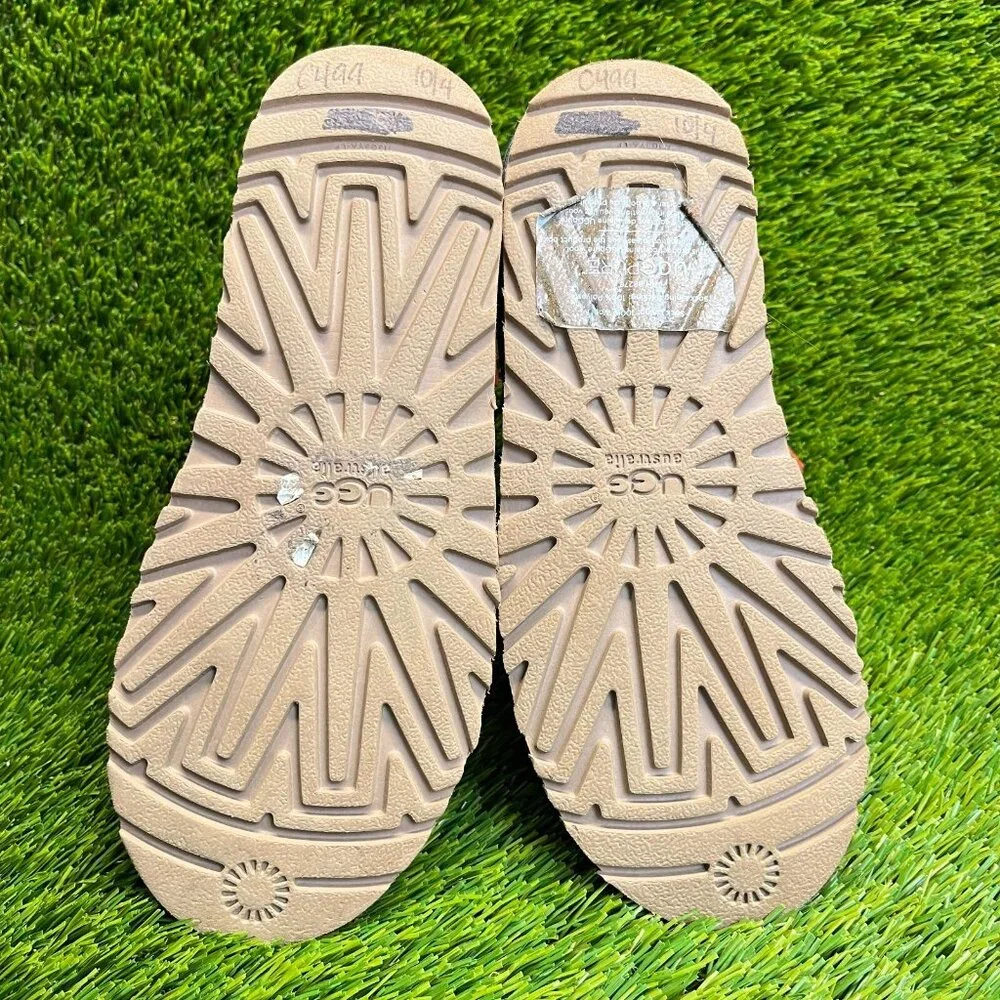UGG please review